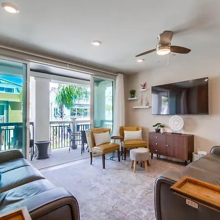 Steps 2 Ocean & Bay Luxury Belmont Park Dining Villa